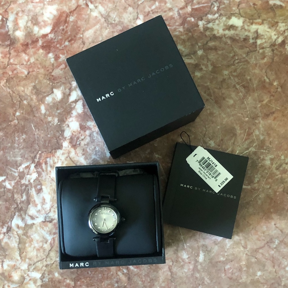 Marc by Marc Jacobs round watch